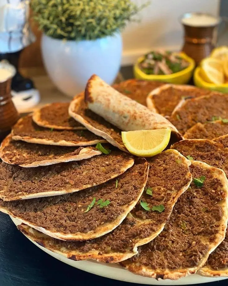 Lahmacun Servis