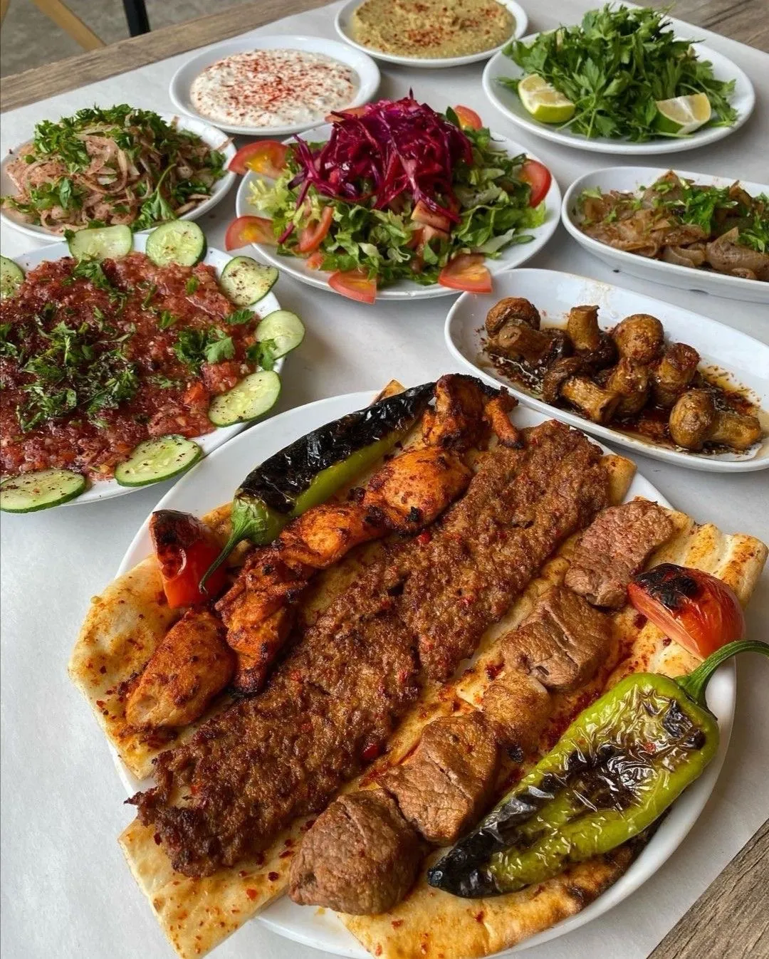 Karışık Kebap Porsiyon (Tereyağlı)